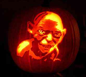 Illustration for article titled Incredible but Real: Science Fiction and Fantasy Pumpkin Carvings!
